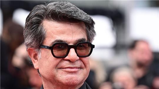 Jafar Panahi bei seiner Ankunft auf dem roten Teppich. 