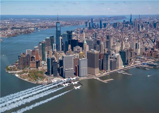 Jahrhundertelang war die Insel Manhattan überwachsen von dichtem Wald, in dem Algonkin-Ureinwohner lebten.