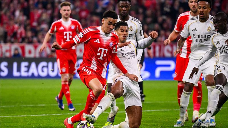 Jamal Musiala im Einsatz für den FC Bayern gegen Real Madrid. 