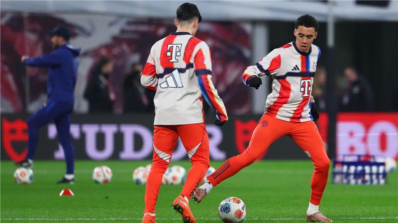 Jamal Musiala stand erstmals seit Sommer wieder im Bayern-Kader.