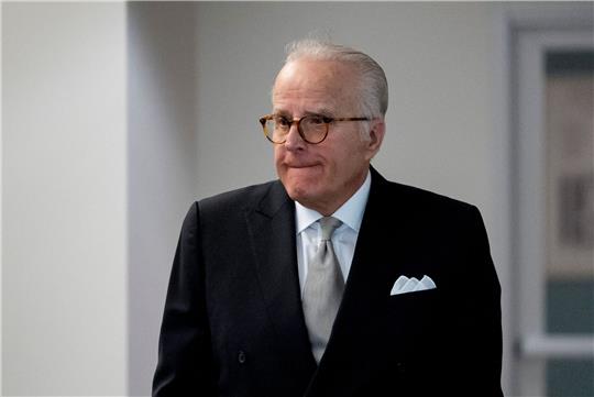 James Biden habe seinen Bruder Joe nie gebeten, in seinem Namen oder dem seiner Geschäftspartner eine offizielle Handlung vorzunehmen.