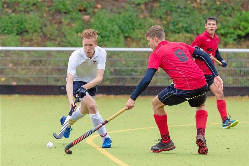 Goslarer HC 09 startet Mission Klassenerhalt Jan Barckmann (li.) übernimmt nach dem Abgang von Alexander Caspari die Rolle des Spielertrainers. Am Sonntag starten er und der Goslarer HC 09 in die Mission Klassenerhalt. Foto: Drechsler