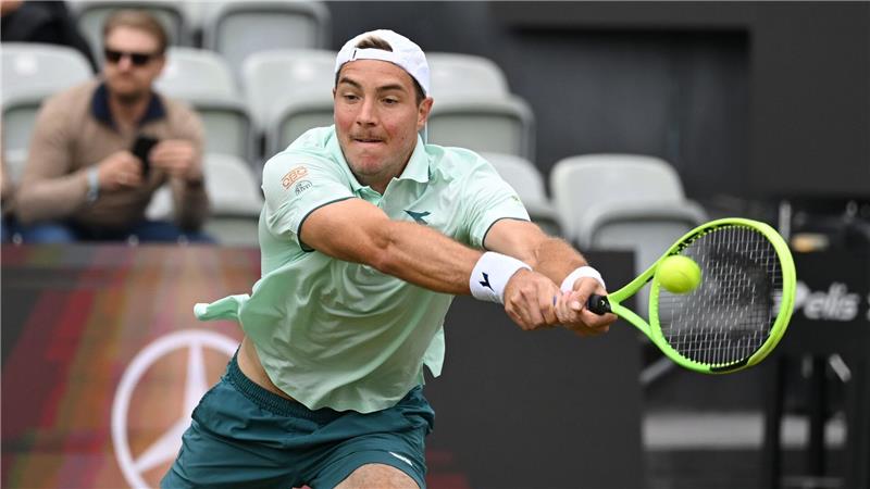 Jan-Lennard Struff konnte den kasachischen Rasenspezialisten Alexander Bublik nicht stoppen.