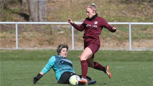 Janine Schäfer ist die erfolgreichste Torschützin des FC Groß Döhren. Mit 39 Treffern bei 21 Einsätzen ist sie auch die zweitbeste der Bezirksliga. Sie wechselt hochwahrscheinlich zum FC Pfeil Broistedt.