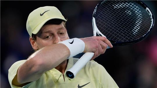Jannik Sinner im Finale der Australian Open gegen Alexander Zverev.