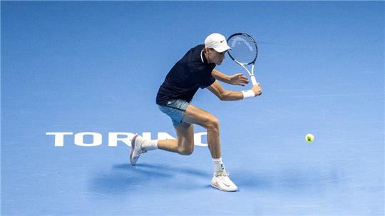 Jannik Sinner verlor 2023 das Endspiel bei den ATP Finals gegen Topstar Novak Djokovic, der diesmal nicht am Start ist.