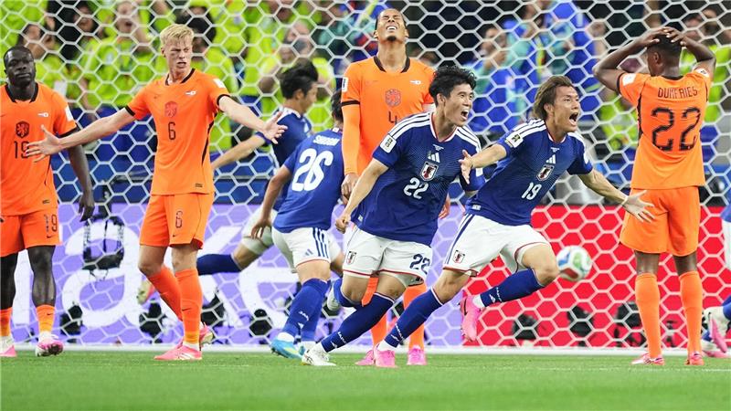 Das war die WM-Nacht: Jubel bei Ivorern und Lob für DFB-Team Japan freut sich über ein spätes Remis gegen die Niederlande.