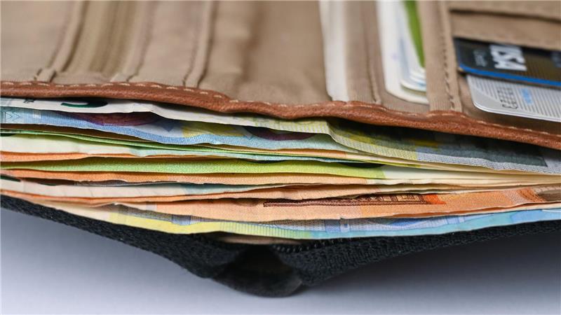 EZB verlängert Zinspause: Leitzinsen bleiben unverändert Je höher die Inflation, umso geringer die Kaufkraft der Menschen. (Symbolbild)