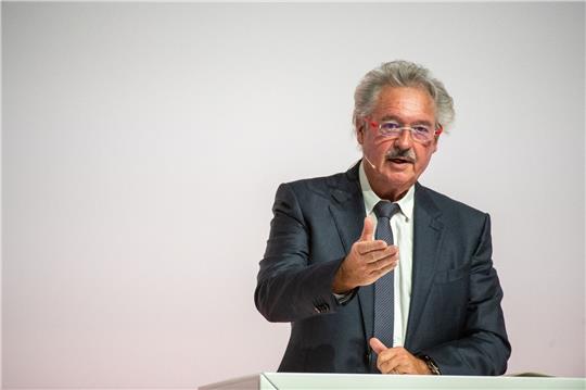 Jean Asselborn, Außenminister von Luxemburg, erwartet große Einstimmigkeit zu einer EU-Beitrittsperspektive für die Ukraine auf dem EU-Gipfel Ende der Woche.