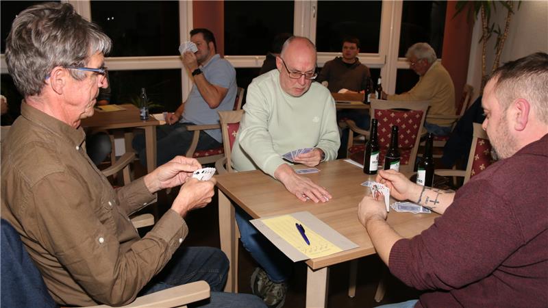 Jeden letzten Freitag im Monat wird in Heimerode gedrischt.