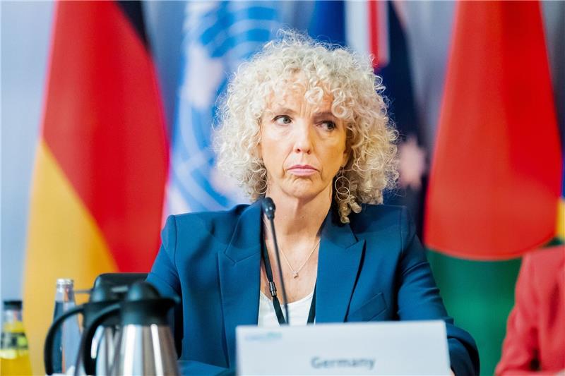 Mit mäßiger Bilanz: Deutschland bei der Klimakonferenz Jennifer Morgan, Staatssekretärin und Sonderbeauftragte für internationale Klimapolitik im Auswärtigen Amt.