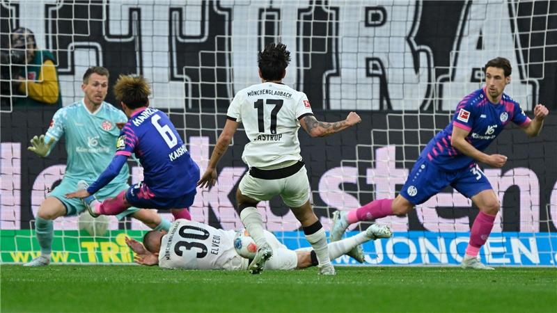 Jens Castrop hätte das zweite Gladbacher Tor erzielen müssen.