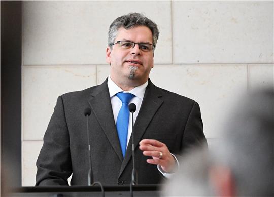 Jens Rommel bei seiner offiziellen Amtseinführung.