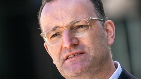 Jens Spahn hat angekündigt, dass er als Unionsfraktionschef abtritt. (Archivbild)