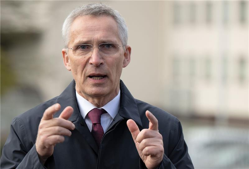 Stoltenberg: Militärausgaben wie im Kalten Krieg schaffen Jens Stoltenberg rechnet nicht mit einem schnellen Ende der Kämpfe in der Ukraine.