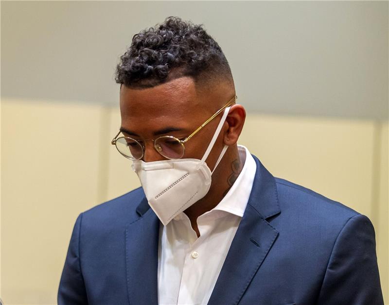 Jérôme Boateng zu Beginn des Prozesses gegen ihn im Amtsgericht München.
