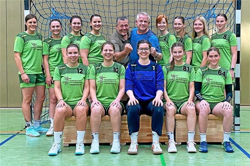 HSG Langelsheim/Astfeld will auch eine Klasse höher bestehen Jetzt wird es ernst: Am Samstag startet die HSG Langelsheim/Astfeld in die Saison der Handball-Landesliga. Das Team zeigt sich nach einer zufriedenstellenden Vorbereitung gut in Form und will vor allem vor den eigenen Fans punkten. Foto: Privat