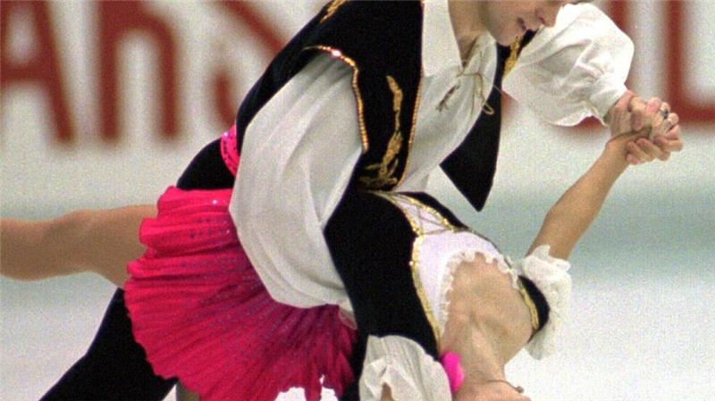 Eiskunstläufer unter Absturzopfern: „Schreckliche Tragödie“ Jewgenija Schischkowa und Wadim Naumow sind unter den Opfern des Absturzes.
