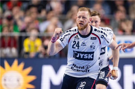 Jim Gottfridsson setzte sich mit Flensburg-Handewitt gegen Lemgo Lippe durch.