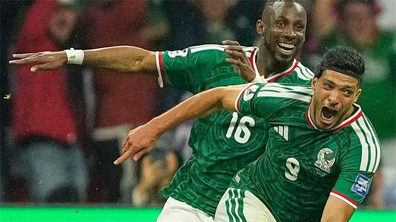 Das war die WM-Nacht: Franzosen weiter, Mexiko euphorisch Jiménez traf für Mexiko, der Co-Gastgeber ist noch immer ohne Gegentor.