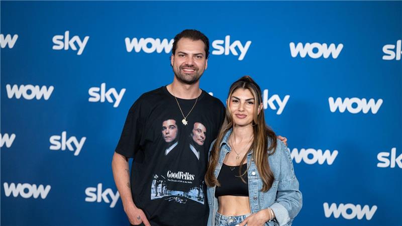 Jimi Ochsenknecht hat noch eine andere Doku - gemeinsam mir Ex Yeliz Koc. 