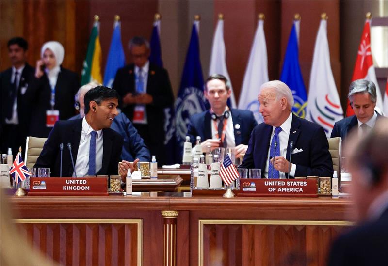 Start für riesiges Schiffs- und Zugprojekt bei G20 Joe Biden (r.), Präsident der USA, und Rishi Sunak, Premierminister von Großbritannien, während einer Sitzug beim G20-Gipfel.