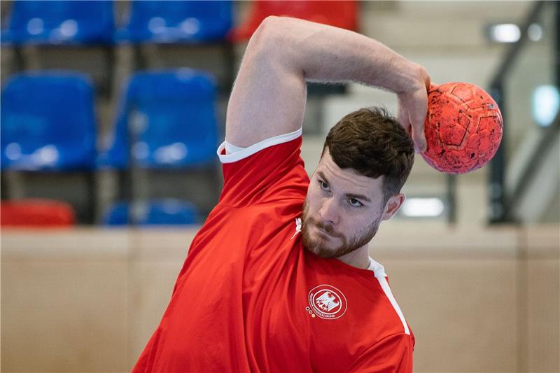 Gollas Appell: „Vollen Einsatz und guten Handball zeigen” Johannes Golla beim DHB-Training.