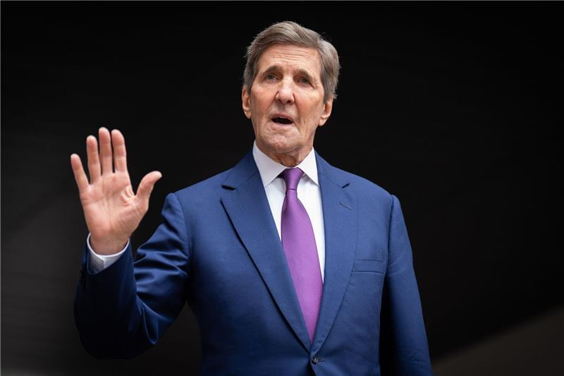 John Kerry, Sondergesandter des US-Präsidenten für Klimafragen, ist in China eingetroffen.