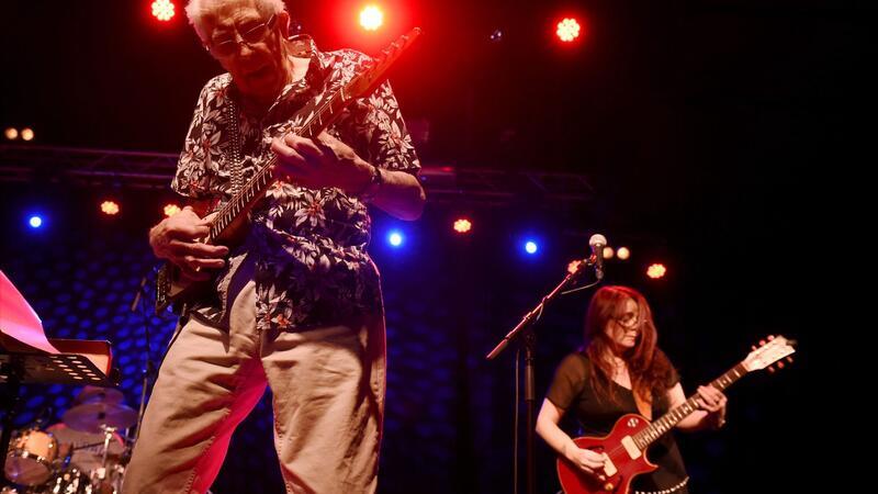 „Godfather of British Blues“: John Mayall ist tot John Mayall trat noch bis ins hohe Alter auf.
