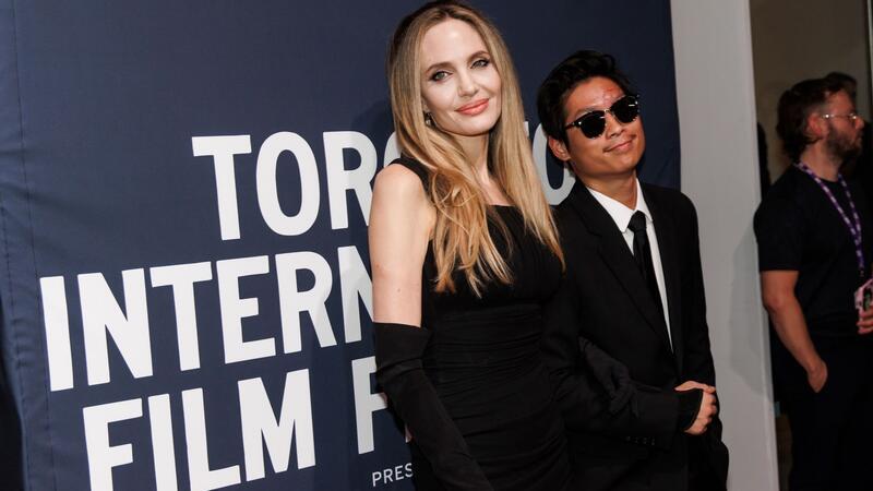 Angelina Jolie beim Filmfestival in Toronto geehrt Jolie bedankt sich für Auszeichnung mit einem Appell an Zuschauer und Künstler.