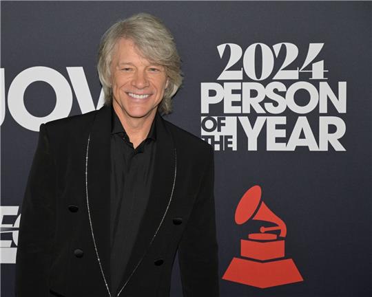 Jon Bon Jovi posiert bei seiner Ehrung als Musicares Person des Jahres. Am 7. Juni erscheint das neue Album von Bon Jovi.