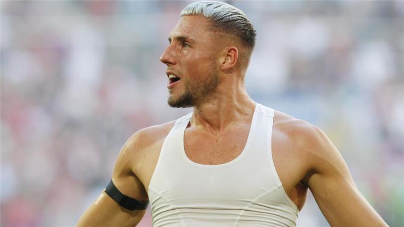 Düsseldorf feiert im Derby spätes Ausgleichstor Jona Niemiec sorgte spät für den Ausgleich.
