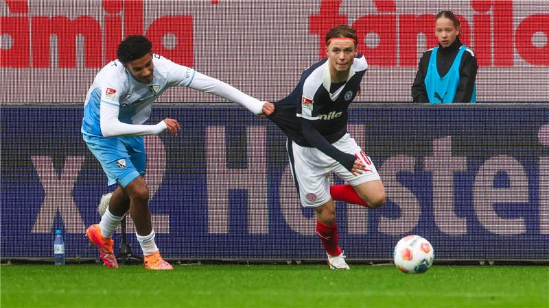 Bochum unter Coach Rösler weiter ungeschlagen Jonas Therkelsen und Holstein Kiel erkämpften sich noch einen Punkt.