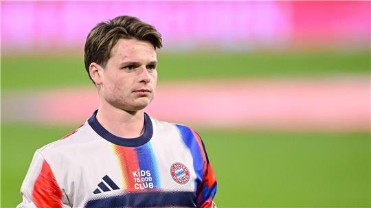 Jonas Urbig konnte nach seiner Gehirnerschütterung wieder trainieren. (Archivbild)