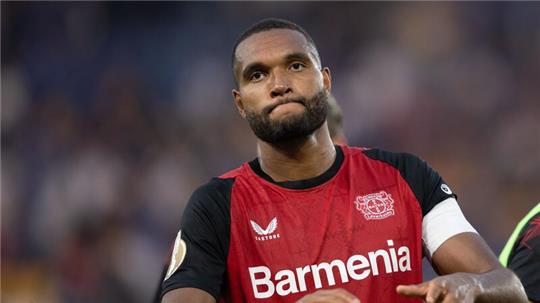 Jonathan Tah bleibt bei Bayer Leverkusen.
