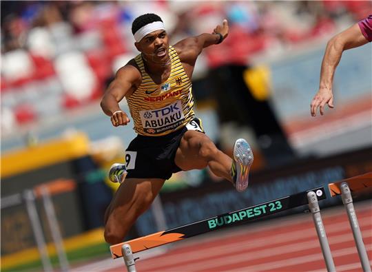 Joshua Abuaku hat über 400 Meter Hürden das Finale erreicht.