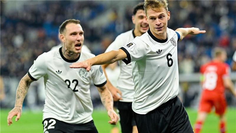 Nationalelf im Bayern-„Flow“ mit Kapitän und Trauzeuge Joshua Kimmich feiert seinen ersten Doppelpack im Nationaltrikot mit einem „Schraubenzieher-Jubel“, wie er hinterher erklärte.