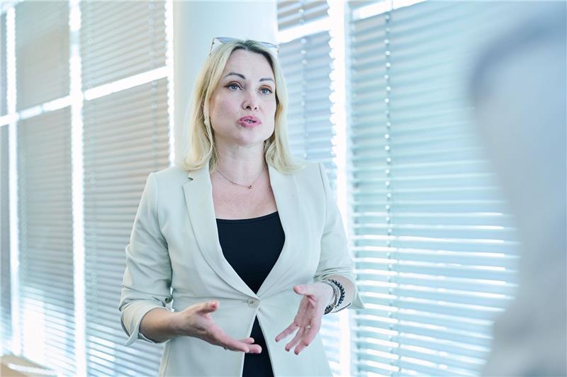 Sorge um Giftanschlag - Owsjannikowa gibt Entwarnung Journalistin Marina Owsjannikowa könnte Opfer eines Giftanschlags geworden sein.