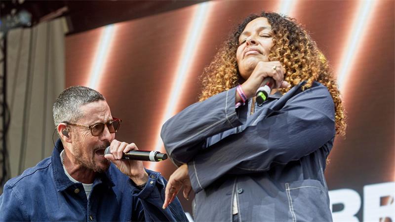 Joy Denalane (r) und Max Herre treten beim „Old But Gold“-Festival auf