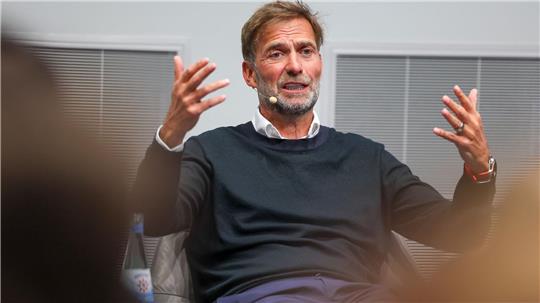 Jürgen Klopp spricht über seine damalige Entscheidung pro Liverpool.