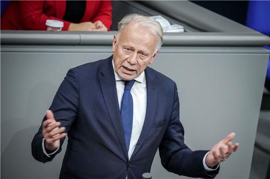 Jürgen Trittin von Bündnis90/Die Grünen hält seine letzte Rede im Bundestag.