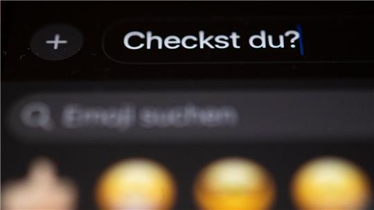 Jugendliche haben ihre Favoriten für das „Jugendwort des Jahres“ 2025 nominiert - in den Top 3 stehen „Checkst du?“, „Goonen“ und „Das crazy“. (Archivbild)