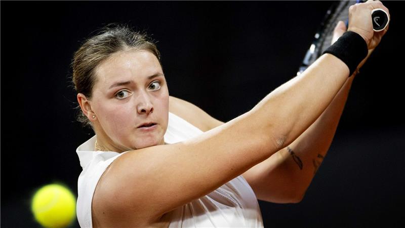 Ohrfeige und ein paar Tränen: Tennis-Team ohne Chance raus Jule Niemeier kassiert die nächste Niederlage.