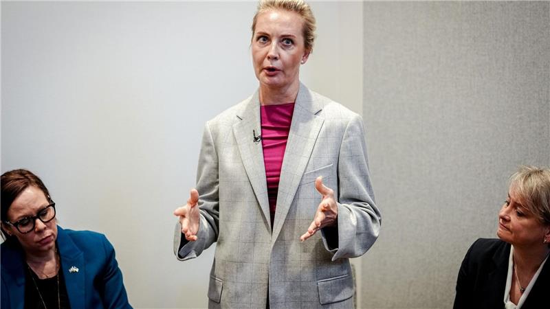 Julia Nawalnaja, die Witwe des prominenten Putin-Kritikers Alexej Nawalny, bei der Präsidentation neuer Erkenntnisse zur Todesursache ihres Mannes am Rande der Münchner Sicherheitskonferenz.