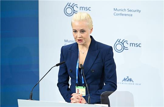 Julia Nawalnaja wird zum Symbol für Stärke und fast unvorstellbare Selbstbeherrschung - und zur Hoffnungsträgerin.