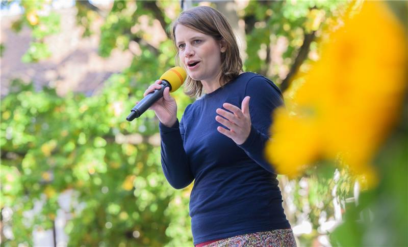 Julia Willie Hamburg (Grüne) spricht.