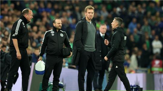 Julian Nagelsmann und seinen Nationalspielern traut die Mehrheit der Deutschen laut einer Umfrage nicht den WM-Titel zu.