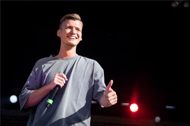 Das sind die Ballermann-Hits 2023 Julian Sommer singt über «Peter Pan» und «Arielle».