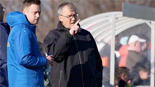 Julien Ahrens (l.), derzeit noch zweiter Mann bei der 2. Mannschaft der TSG Bad Harzburg, wird Trainer der SG Immenrode/Weddingen. 