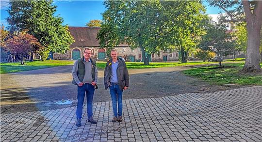 Julius von Gatenstedt (rechts) und Oliver Rollwage heißen die neuen landwirtschaftlichen Pächter des Klosterguts Wöltingerode. Fotos: Roß